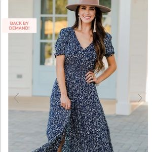 Hayden Navy Floral Maxi Dress - Size Large